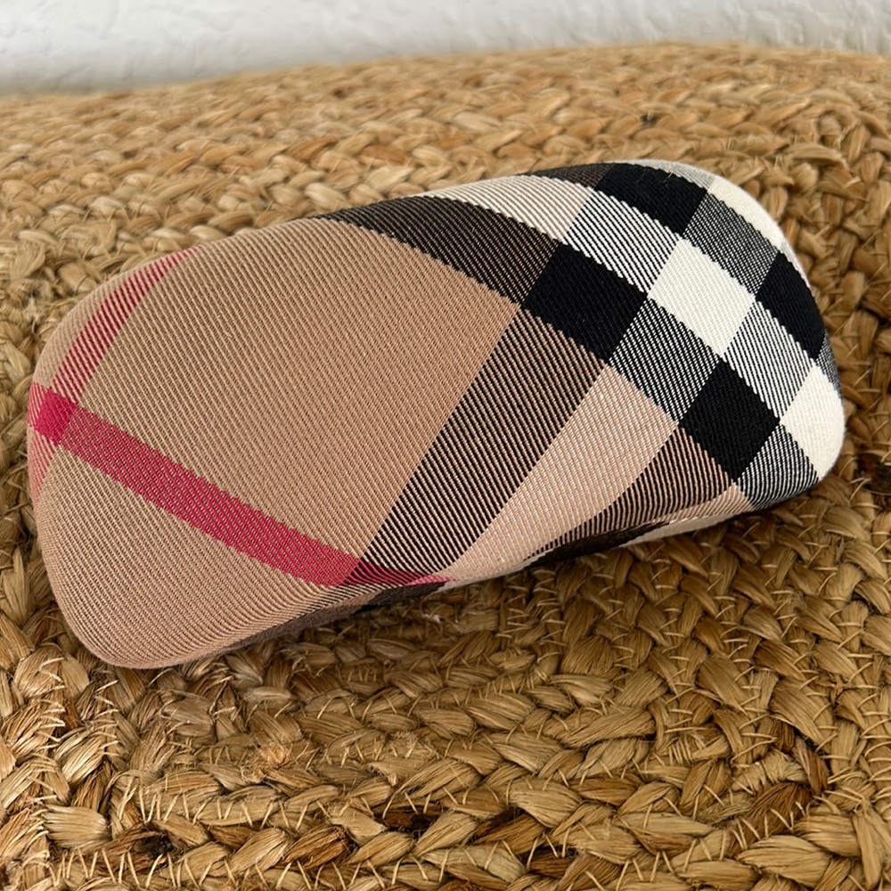 BURBERRY - Sunglasses Glasses Case Nova Check